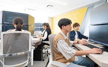 岡山情報ITクリエイター専門学校 の特長 1